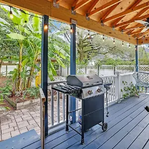 Cozy Canal Hideway Tampa